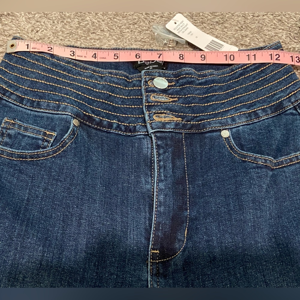 Bebe Jean- High Waisted - Picture 3 of 6